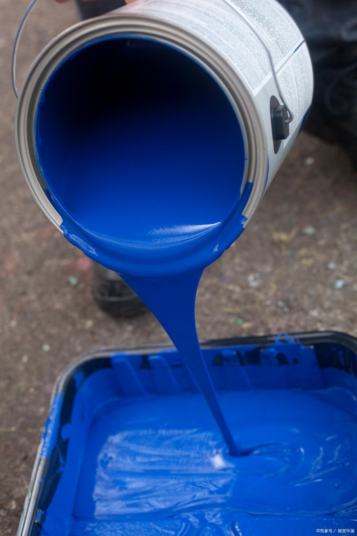 如何正确调配20公斤乳胶漆的水量？最佳水稀释比例是多少？